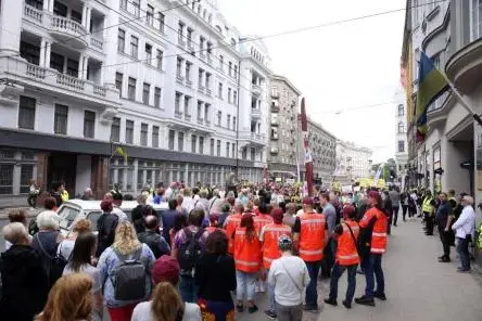 Mediķu arodbiedrība sāk kolektīvā interešu strīdu par finansējuma un algu nepietiekamību