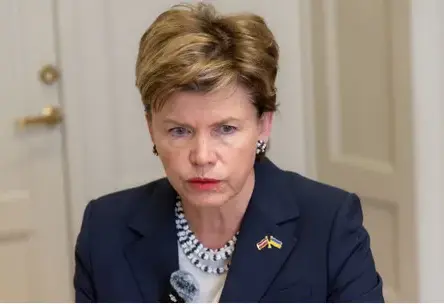 Miljardiera Avena civilprasība pret ārlietu ministri Baibu Braži: tiesisks duelis ar politisku zemtekstu