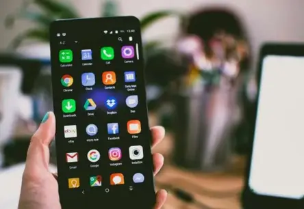 Milzīgs interneta pārrāvums paralizē pasaulē populāras mājaslapas un aplikācijas; vaino Amazon Web Services