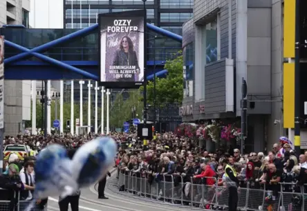 Mūžībā devies roka ikona Ozijs Osborns: sirds slimība un Parkinsons aiznesa Tumsas Princi, viņš atdusas sikspārņu kompānijā