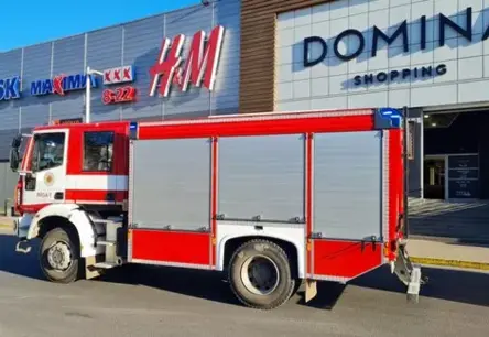 Nakts Liesmas “Domina Shopping”: Ātra Ugunsdzēsēju Rīcība Novērš Plašāku Nelaimi