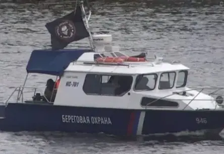 Narvas upē manīts Krievijas robežsardzes kuteris ar "Vagner" karogu – Igaunija ironiski komentē situāciju