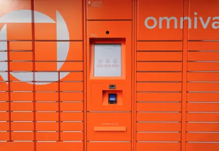 Neapmierinātība ar "Omniva": maksāju par piegādi līdz durvīm, bet sūtījums nonāk pakomātā