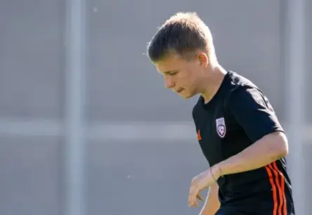 No Albānijas uz Vāciju: Kristaps Grabovskis nesavtīgi stiprina U21 izlasi pirms smagas kvalifikācijas sākuma