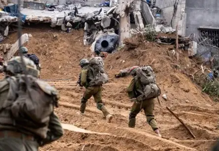 No Gazas uz Izraēlu izšautas divas raķetes; viena pārtverta