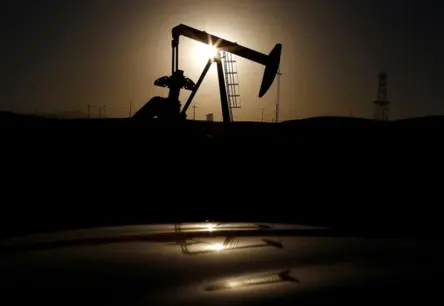 OPEC+ Ātrina Naftas Ieguvi: Globālā Tirgus Atbilde uz Ģeopolitisko Spriedzi