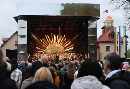 Ogre Svētkos Vērienīgi Atklāj Neatkarības Laukumu un Muzeja Ekspozīciju “Brīvības Ceļš”
