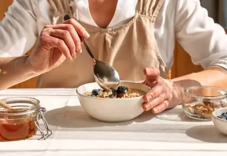 Onkologs atklāj: šīs brokastu kombinācijas var samazināt vēža risku un stiprināt veselību