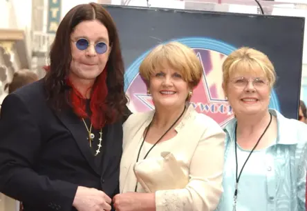 Ozija Osborna māsas atklāj: pat pēdējās dienās viņš nav zaudējis humora izjūtu