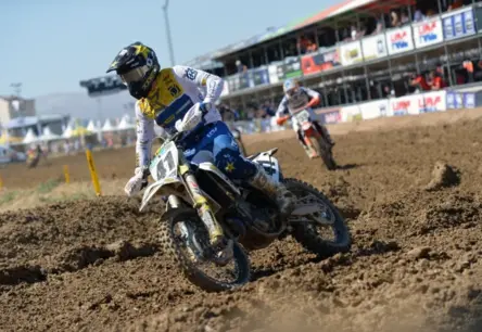 Pauls Jonass gūst augstu devīto vietu Nīderlandes MXGP kvalifikācijā, turpinot spīdošo atgriešanos