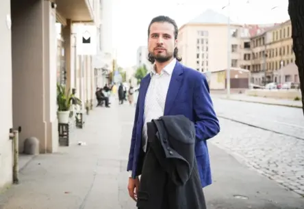 Pianists Andrejs Osokins pēc šķiršanās vienatnē: "Man ir attiecības tikai ar klavierēm"