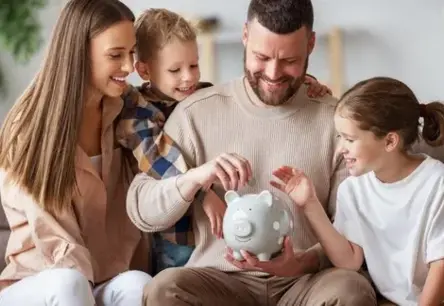 Polija ievieš nulles ienākuma nodokli ģimenēm ar vismaz diviem bērniem