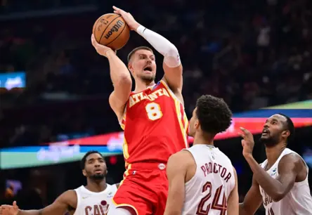 Porziņģim "double-double" Atlantas "Hawks" zaudējumā Klīvlendai