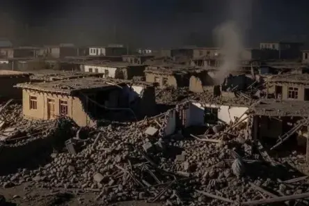 Postoša zemestrīce Afganistānas austrumos: simtiem bojāgājušo un izmisīga cīņa par izdzīvošanu