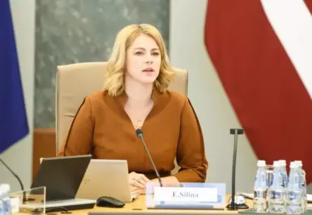 Premjere Siliņa Kategoriski Noraida Baumas par ASV Solījumiem Baltkrievijai: Latvijas Ostu Nākotne – Valdības Rokās