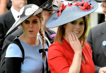 Princeses Beatrise un Eiženija – apkaunojoša vecāku ēna Ziemassvētkos: karalis Čārlzs stingrs