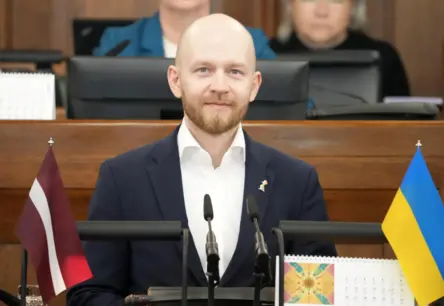 "Progresīvie" prasa Siliņai un Kozlovskim skaidrot Pjotra Avena pilsonības iegūšanas apstākļus