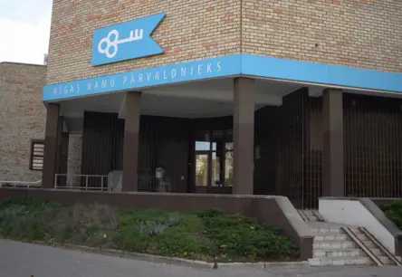 RNP brīdina: Krāpnieki uzdodas par namu pārvaldniekiem un pieprasa naudu par skaitītāju pārbaudēm