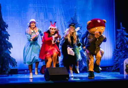 Ričijs Rū pilsētā: Aizraujoša koncertizrāde sāk savu ceļojumu pa Latviju