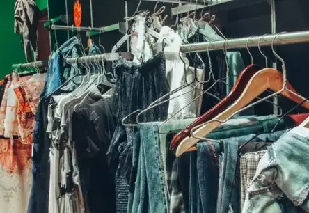 Rīgā Veras "Bourzma Studio": Ilgtspējīgas Modes Oāze un Latvijas Dizaineru Vārti Galerijā Centrs