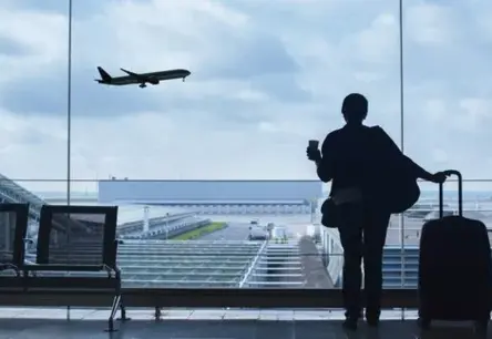 Rīga cer kļūt par Baltijas aviācijas centru: plānotas investīcijas tiešajiem lidojumiem uz ASV