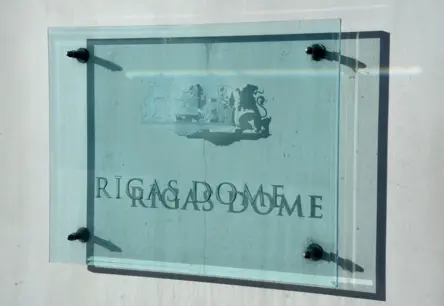 Rīgas dome noraida opozīcijas pieprasījumu atlaist "Rīgas nami" vadību