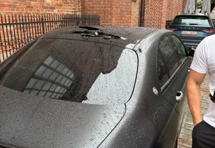 Ronalds Ķēniņš piedzīvo šokējošu uzbrukumu: Pēc jaunā restorāna atklāšanas sabojāts hokejista auto