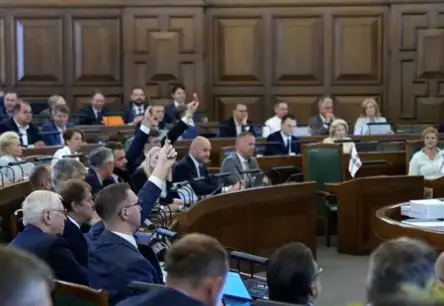 Saeimas komisija atbalsta Stambulas konvencijas izstāšanās likuma apspriešanas atlikšanu