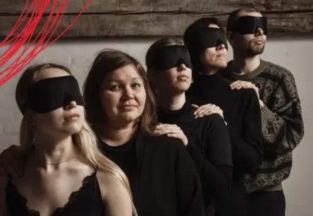 Saklausīt, sasmaržot, sataustīt: Liepājā notiks Lienas Šmukstes sajūtu izrāde "Bezgalīgais ritums"