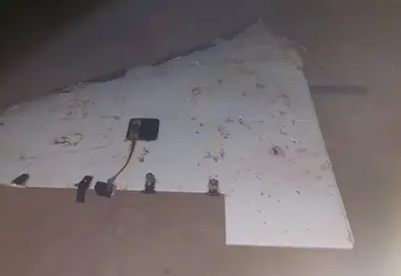 Salacgrīvas krastā izskalots neizskaidrojams drona spārns; aktualizētas dronu drošības prasības