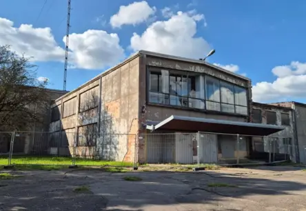 Saldus Kultūras nama nākotne: pagātnes ēna un jaunas cerības