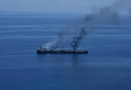 Sarkanajā jūrā atsākas hutiešu uzbrukumi kuģiem, pieaugot starptautiskajai spriedzei