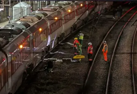 Šausmas vilcienā: Aculiecinieki atklāj detaļas par brutālo uzbrukumu uz Londonu