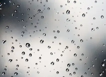 Sestdien Latvijā – saules staru un lietus duelis: kur sagaidīt spožumu, kur – mitrumu?