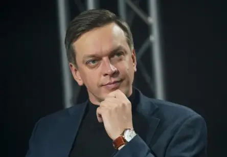 Siguldā iedzīvotāji pieprasa mēra Jāņa Vimbas atgriešanu amatā, savācot 300 parakstus