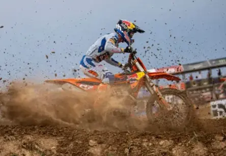 Simons Langenfelders triumfē MX2 pasaules čempionātā, Reišulis sasniedz sezonas labāko rezultātu