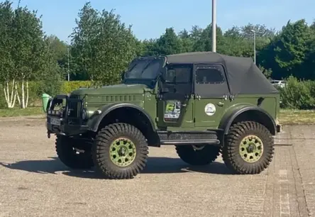 Šokējošā cena: Vācijā pārdod GAZ-69 ar Buick V6 motoru par Porsche Macan vērtībā