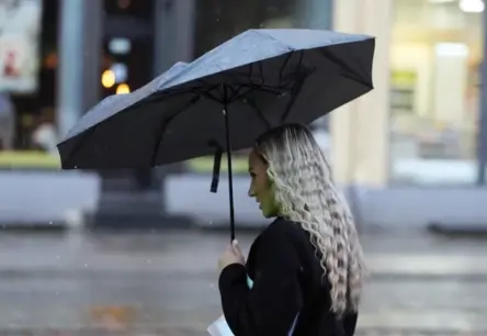 Spēcīgas lietusgāzes un pērkona negaiss aizvadītajā naktī pēra Austrumlatviju