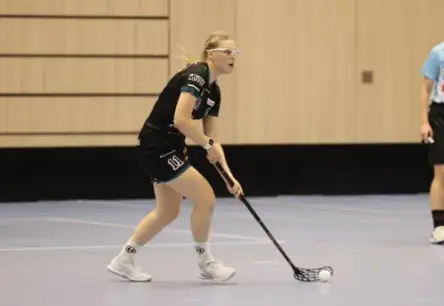 Šveices florbolā Rozīte gūst punktus, Ankudinova atklāj rezultativitāti, bet komandām neveiksmīgs sezonas sākums