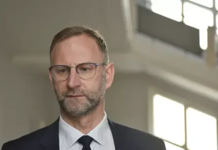 Švinka asi kritizē FM ceļu finansējuma samazināšanas priekšlikumu: «Nav virzāms!»