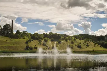 Talsu pilskalns atgūs vēsturisko veidolu: grandiozi sakopšanas un labiekārtošanas darbi solo jaunu elpu senajam lieciniekam