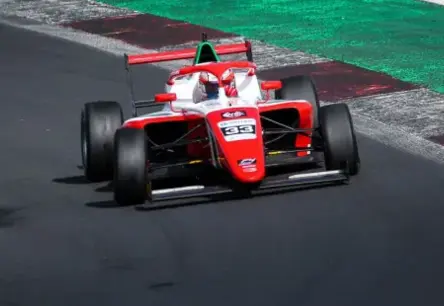 Tomass Štolcermanis pievienojas Kimi Antonelli tēva komandai Eiropas F4 čempionāta izskaņā