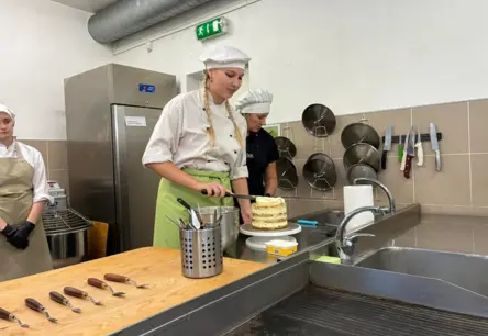 Topošie pavāri un konditori Latgalē iepazīst kulināro mantojumu un Latvijas produktus