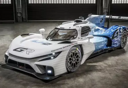 Toyota Grandiozā Atgriešanās Gudvudā: Ātruma, Inovāciju un Čempionu Sajūta – No Rallija Līdz Ceļu Meistardarbiem