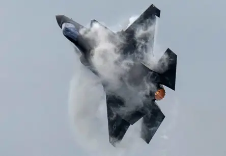 Tramps apstiprina F-35 pārdošanu Saūda Arābijai pirms kroņprinci vizītes ASV