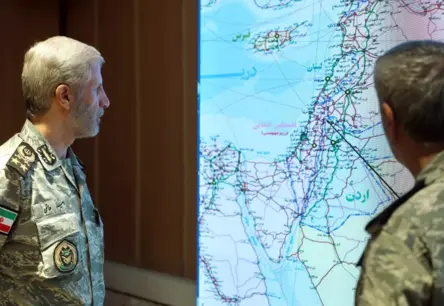 Tuvie Austrumi uz kara sliekšņa: Irānas atriebība satricina reģionu pēc ASV triecieniem kodolobjektiem