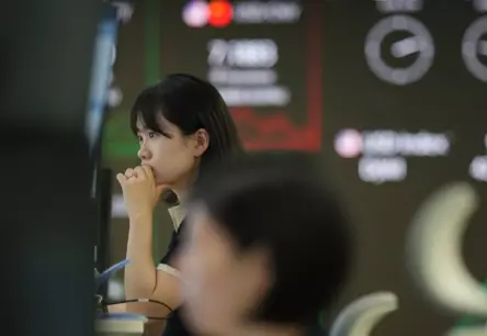 Tuvo Austrumu eskalācija satricina tirgus: Naftas cenas augstas, Āzija svārstās, ASV gaida Fed lēmumu