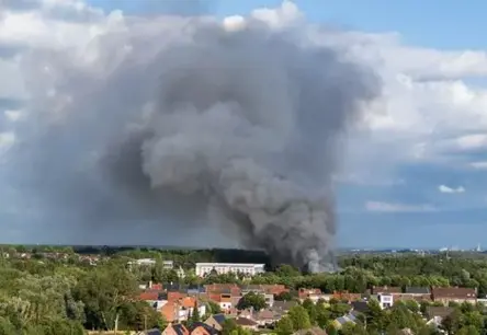 Ugunsgrēks iznīcina “Tomorrowland” galveno skatuvi, bet festivāls notiks