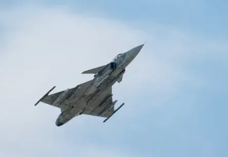 Ukraina aicina Zviedriju steidzināt "Gripen" pilotu apmācības
