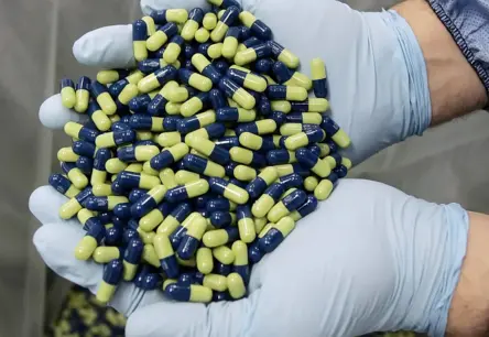 Vācija smagā atkarībā: Kā Ķīnas zāles kontrolē mūsu veselību